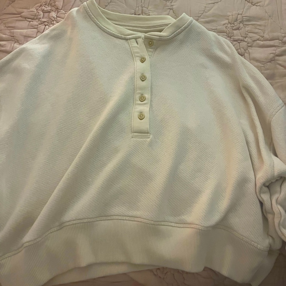 Cute, light summer sweater worn once or twice